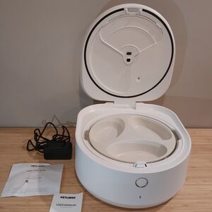 USED. PETLIBRO POLAR WHITE WITH PLASTIC PLATE CAT SMART FEEDER APP REFRIGERATING